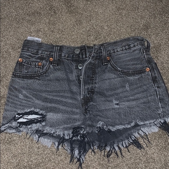 Black/grey levi shorts!!! - Picture 2 of 2